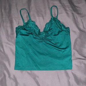 SHEIN LACE PANEL RUCHED CAMI TOP